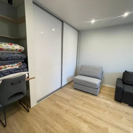 Modern 1br Haven Near Two Parks * Ryga