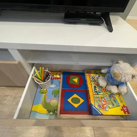 Apartman Modern 1br Haven Near Two Parks *