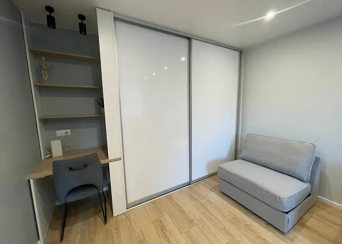 Modern 1br Haven Near Two Parks